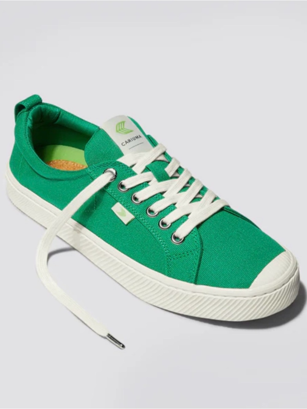 Cariuma Unisex Kelly Green OCA Low Canvas Casual Sneaker Women’s Size 9 NIB